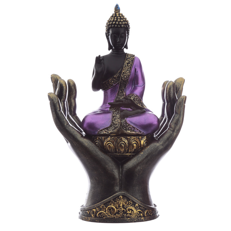 cernofialovy thai buddha v dlanich