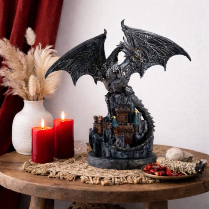 Soška fantasy -  Drak Strážce stříbrného hradu